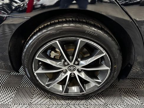 Used 2016 Toyota Camry XSE FWD image 19