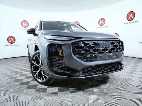 New 2026 Audi Q3 quattro 2.0T image 2