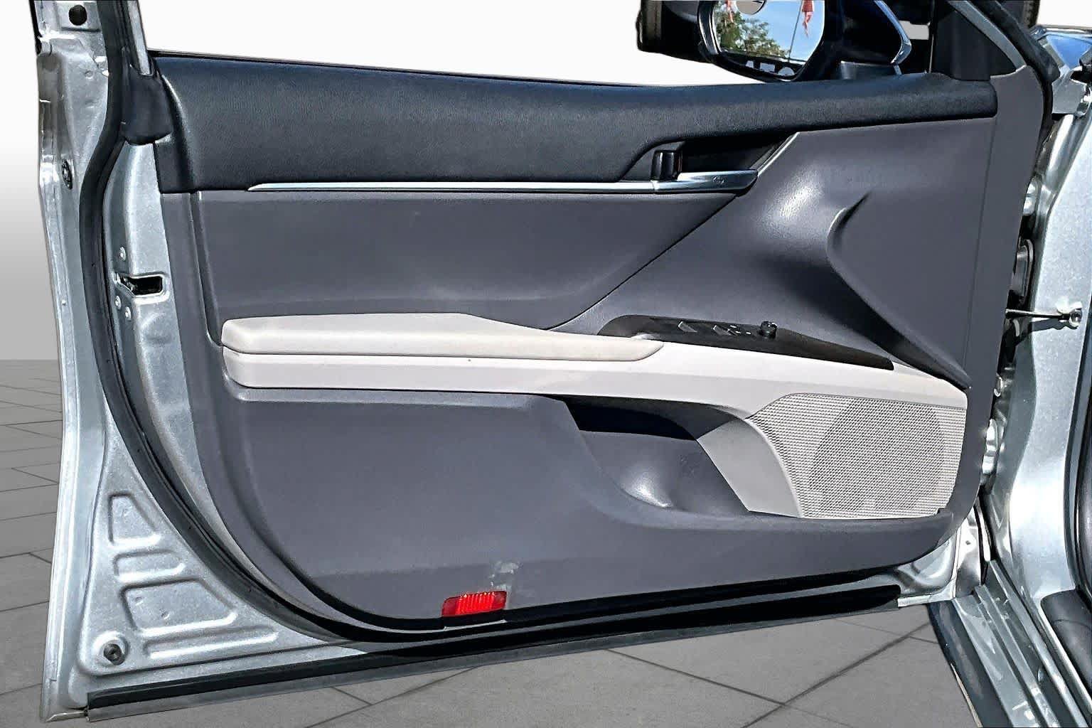 Used 2023 Toyota Camry LE FWD image 21
