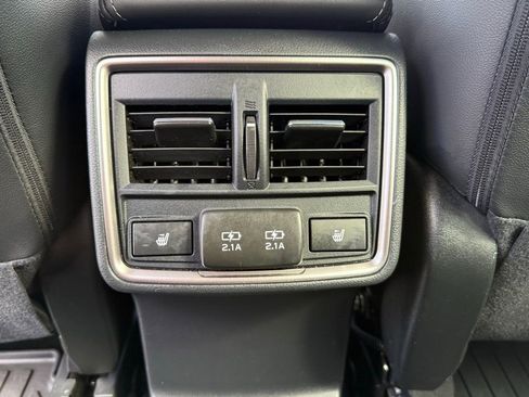 Used 2024 Subaru Forester Touring w/ Convenience Package image 29