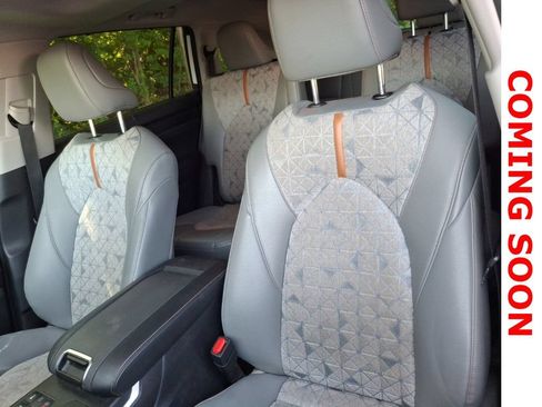 Used 2023 Toyota Highlander Bronze Edition AWD/4WD image 13