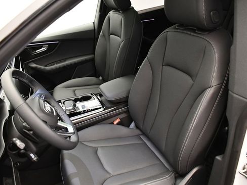 New 2026 Audi Q8 Premium Plus image 39