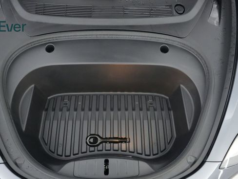 Used 2023 Tesla Model 3 Standard Range image 25