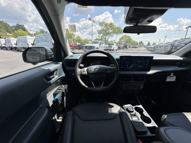 Used 2025 Ford Maverick Lobo AWD/4WD image 8