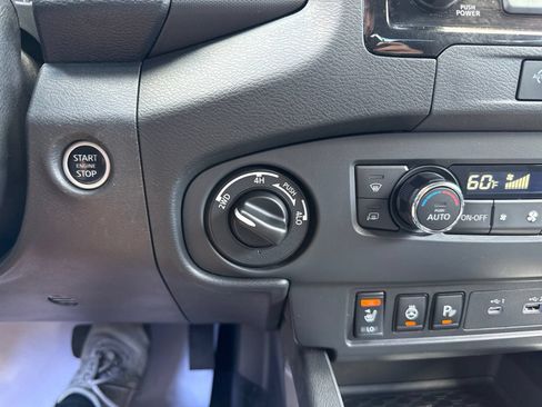 Used 2023 Nissan Frontier SV w/ SV Convenience Package AWD/4WD image 33