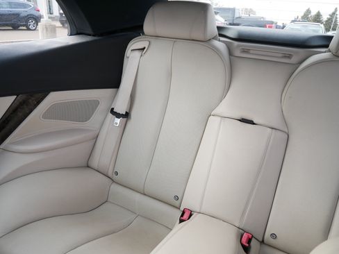 Used 2012 BMW 640i Convertible image 12