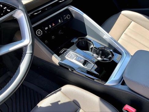 Used 2025 Audi Q5 Premium w/ Convenience Package AWD/4WD image 18