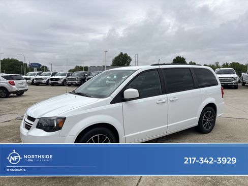 Used 2018 Dodge Grand Caravan GT FWD image 1