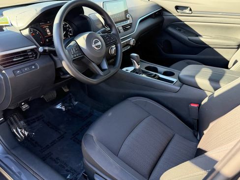 Certified 2025 Nissan Altima 2.5 S image 2