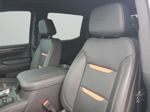 Used 2024 GMC Sierra 1500 AT4 w/ Technology Package image 30