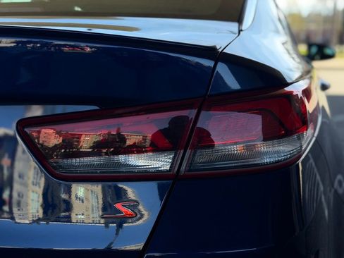 Used 2019 Kia Optima S image 15