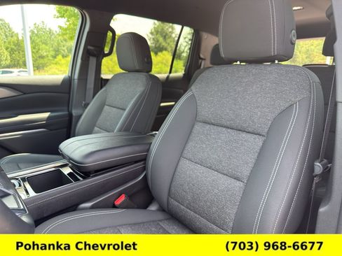 Used 2025 Chevrolet Traverse LT w/ LPO, Floor Liner Package AWD/4WD image 22