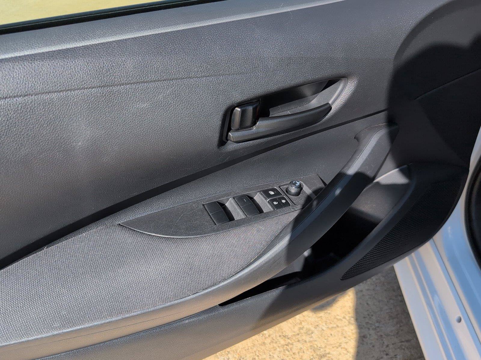 Used 2024 Toyota Corolla LE FWD image 15