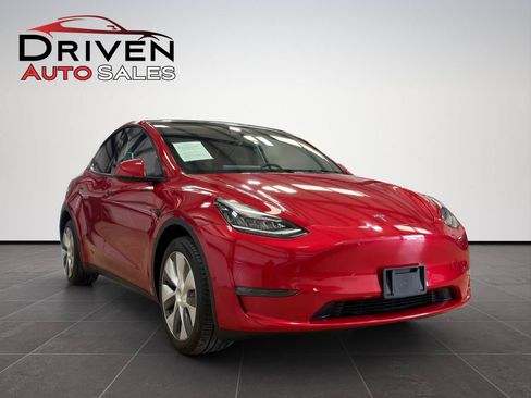 Used 2023 Tesla Model Y Long Range AWD/4WD image 7