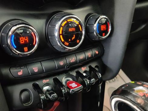 Used 2016 MINI Cooper S image 25