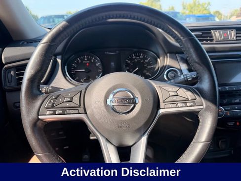 Used 2017 Nissan Rogue SV AWD/4WD image 16