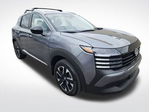 Used 2026 Nissan Kicks SV w/ SV Premium Package image 7