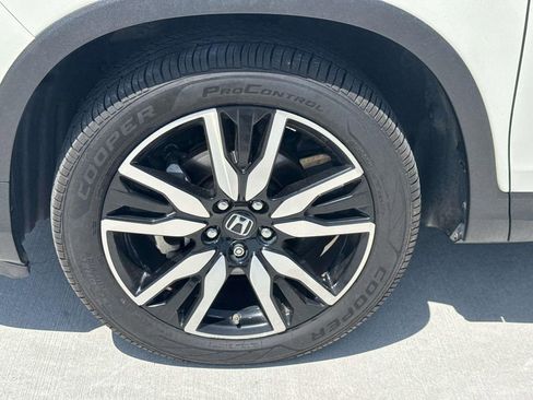 Used 2019 Honda Pilot Elite image 8