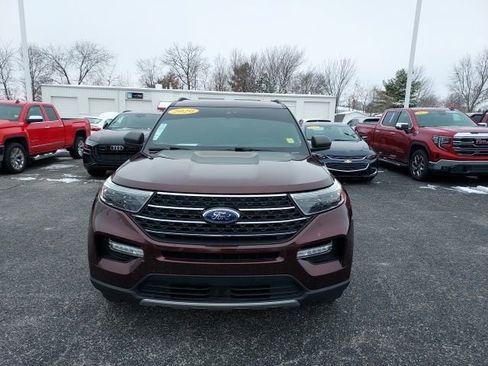 Used 2020 Ford Explorer XLT w/ Equipment Group 202A image 13