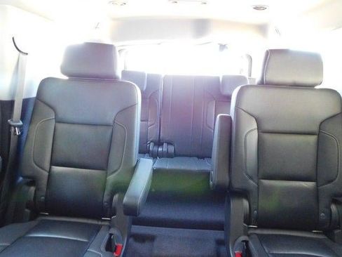 Used 2020 Chevrolet Tahoe LT w/ Luxury Package image 40