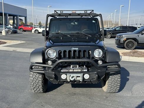 Used 2016 Jeep Wrangler Unlimited Rubicon w/ Connectivity Group image 32