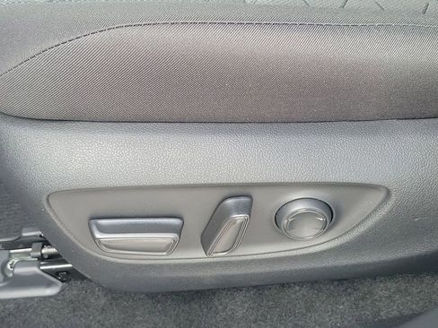 New 2025 Toyota RAV4 XLE image 29