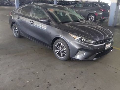 Certified 2024 Kia Forte LXS w/ LXS Technology Package FWD image 2