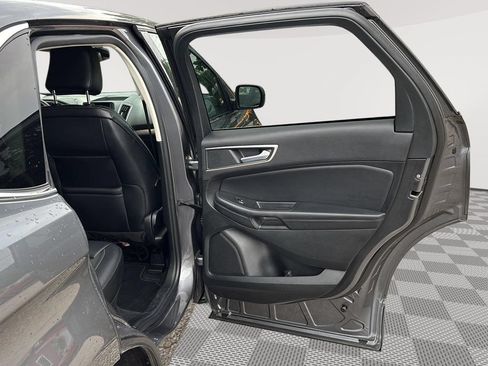 Used 2024 Ford Edge SEL AWD/4WD image 13