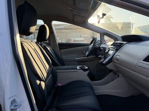 Used 2012 Toyota Prius V Two FWD image 10