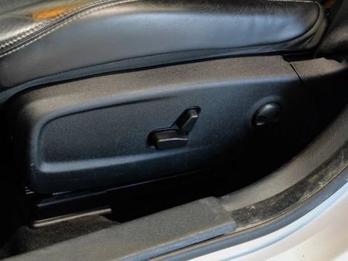 Used 2022 Chrysler 300 S RWD image 45