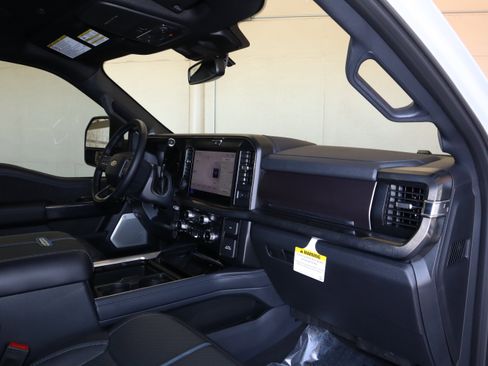 New 2026 Ford F250 Platinum AWD/4WD image 39