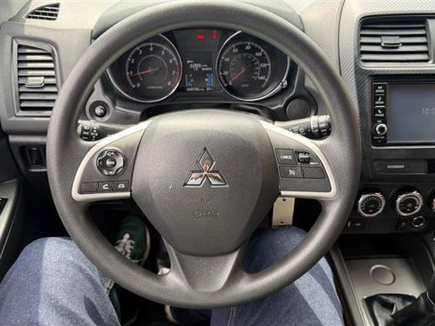 Used 2019 Mitsubishi Outlander Sport ES FWD image 31