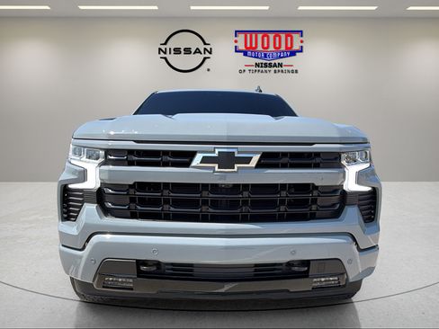 Used 2025 Chevrolet Silverado 1500 RST AWD/4WD image 6