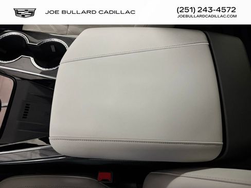 New 2026 Cadillac Escalade IQ Sport 1 w/ LPO, Floor Liner Package AWD/4WD image 32