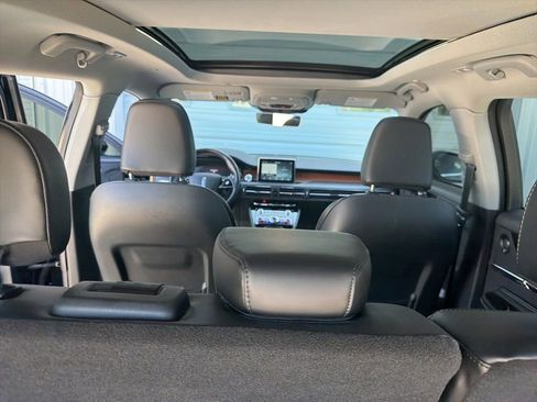 Used 2022 Lincoln Corsair Reserve w/ Luxury Package FWD image 13