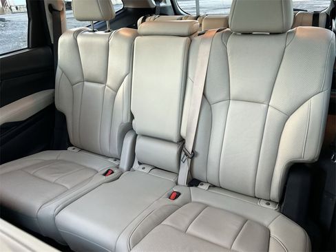 Used 2021 Subaru Ascent Limited w/ Technology Package image 23