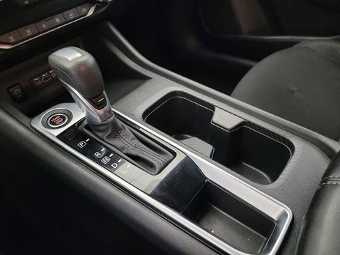 Used 2025 Nissan Sentra SV w/ All-Weather Package FWD image 26