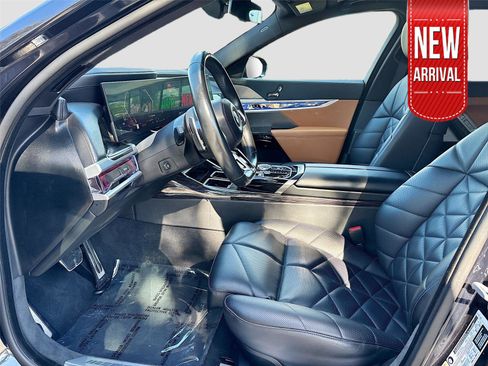 Used 2023 BMW 740i w/ Parking Assistance Package image 24