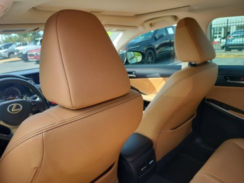 Used 2018 Lexus IS 300 w/ Premium Package RWD image 14