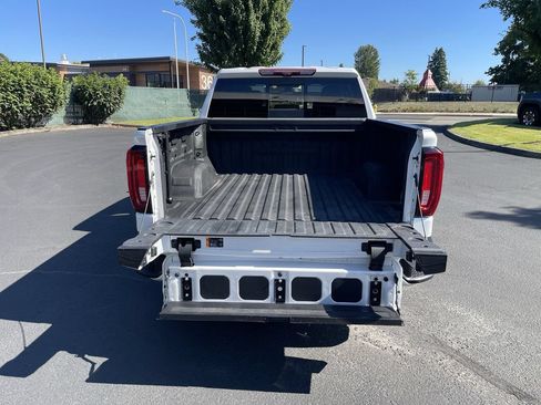 Used 2021 GMC Sierra 1500 Denali w/ Denali Ultimate Package AWD/4WD image 27