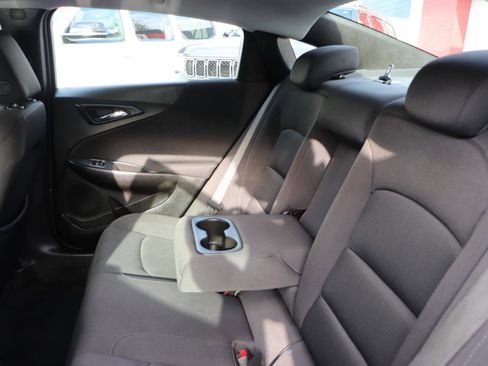 Used 2025 Chevrolet Malibu LT FWD image 22