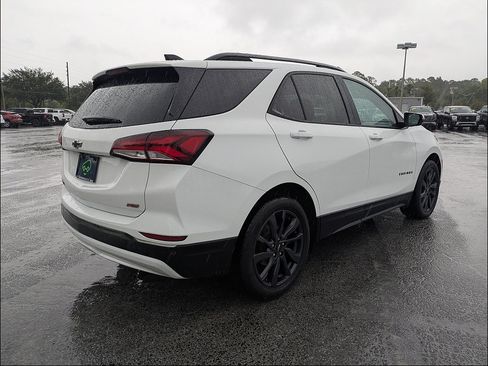 Used 2022 Chevrolet Equinox RS w/ Infotainment Package FWD image 6