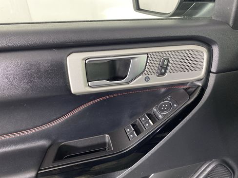 Used 2022 Ford Explorer ST-Line w/ Class IV Trailer Tow Package image 15