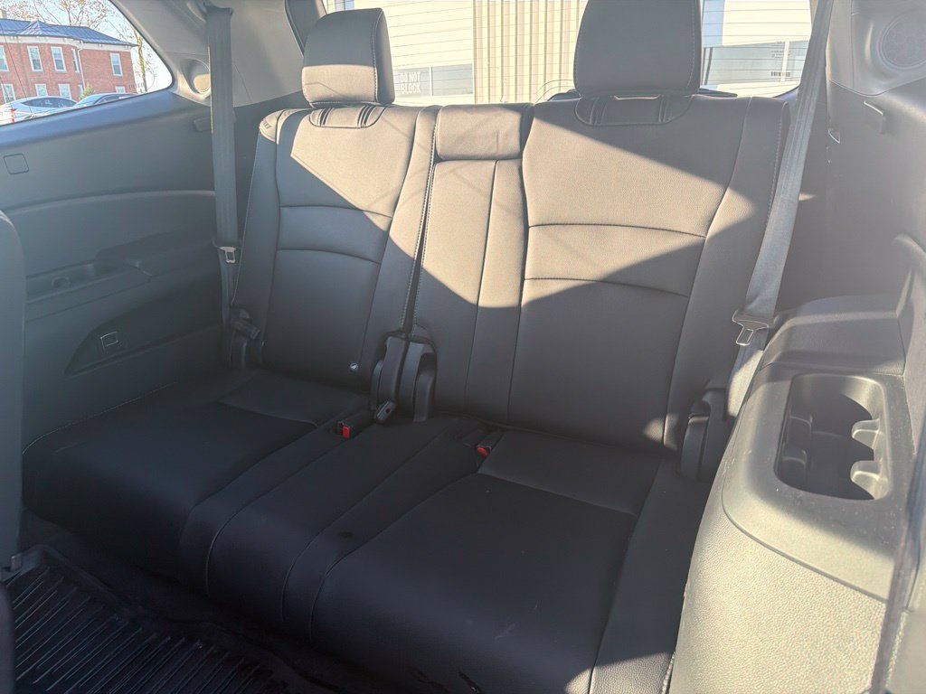 Used 2017 Honda Pilot Touring image 31