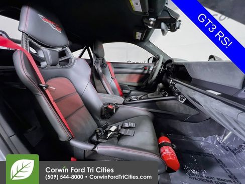 Used 2024 Porsche 911 GT3 RS RWD image 16