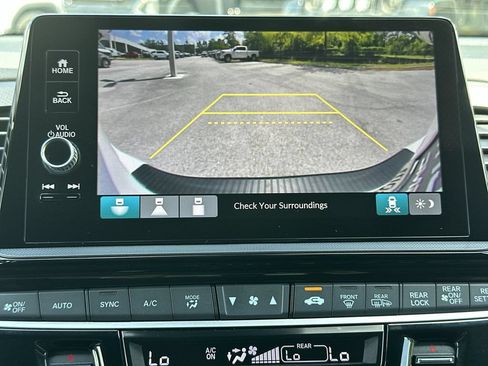 Used 2025 Honda Odyssey Sport-L image 15