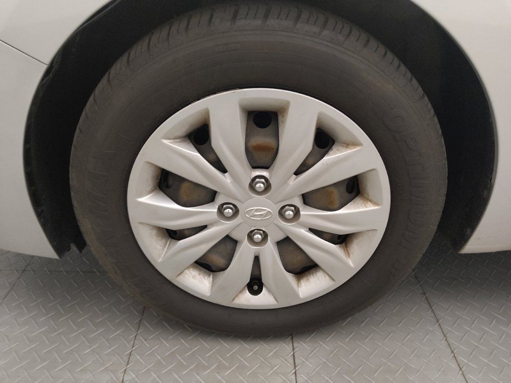 Used 2021 Hyundai Accent SE FWD image 31
