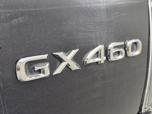 Used 2023 Lexus GX 460 Premium w/ Premium Package AWD/4WD image 12