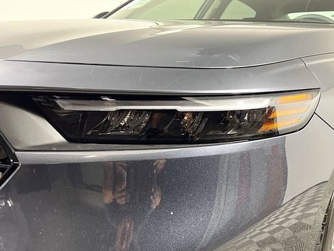 Used 2024 Honda Accord EX image 12