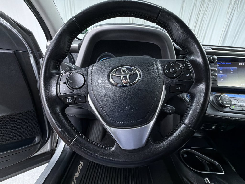 Used 2016 Toyota RAV4 Limited AWD/4WD image 26